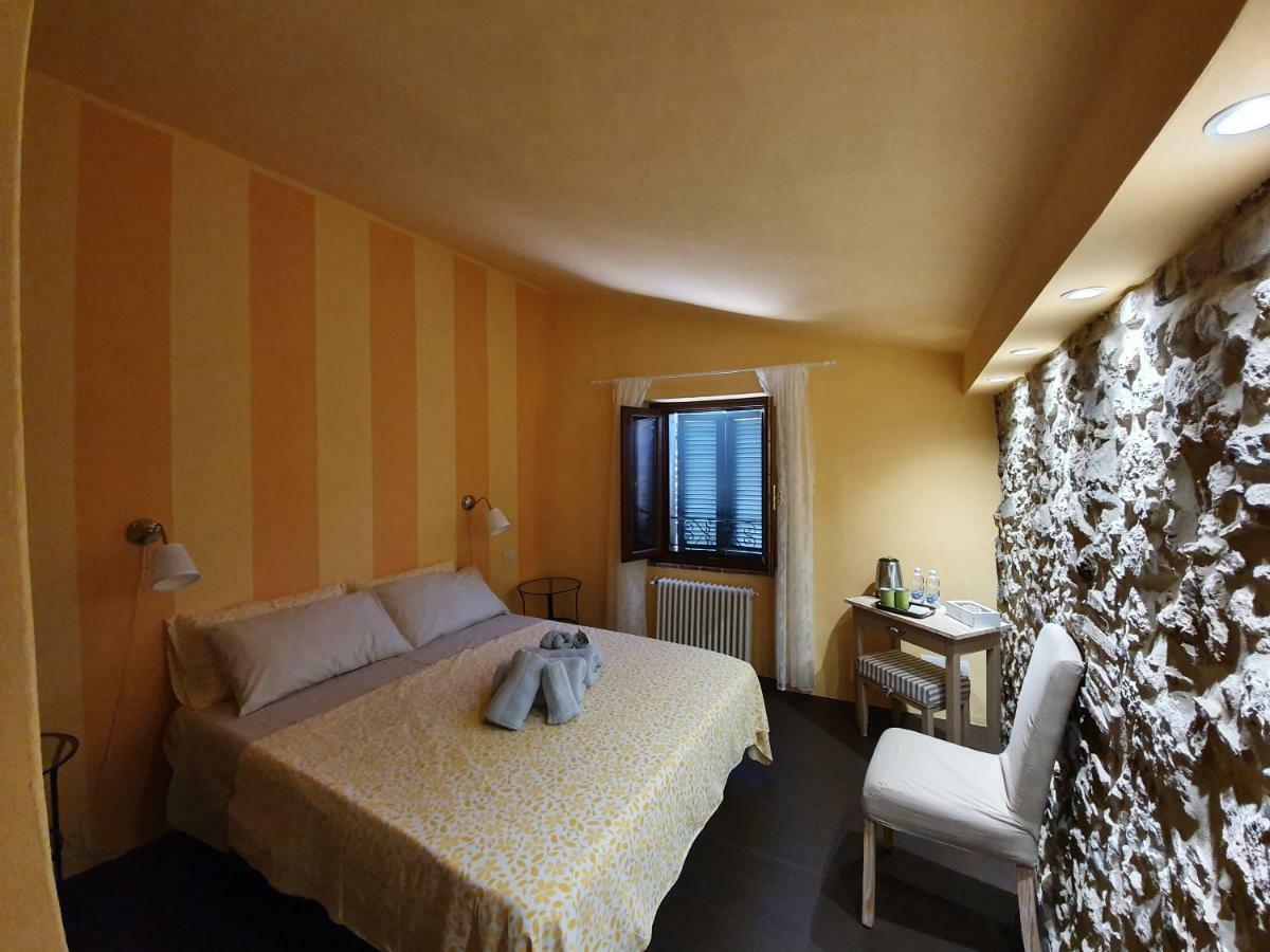 Lo Scarabeo Bed & Breakfast Casale di Pari Eksteriør bilde